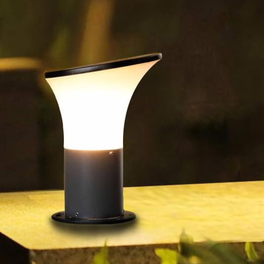 Luxiono Lighting Outdoor Garden Light Water Resistant and Adjustable Bulb Included with Two Year Bulb Replacement Guarantee (Body Made with Die cast Aluminium)