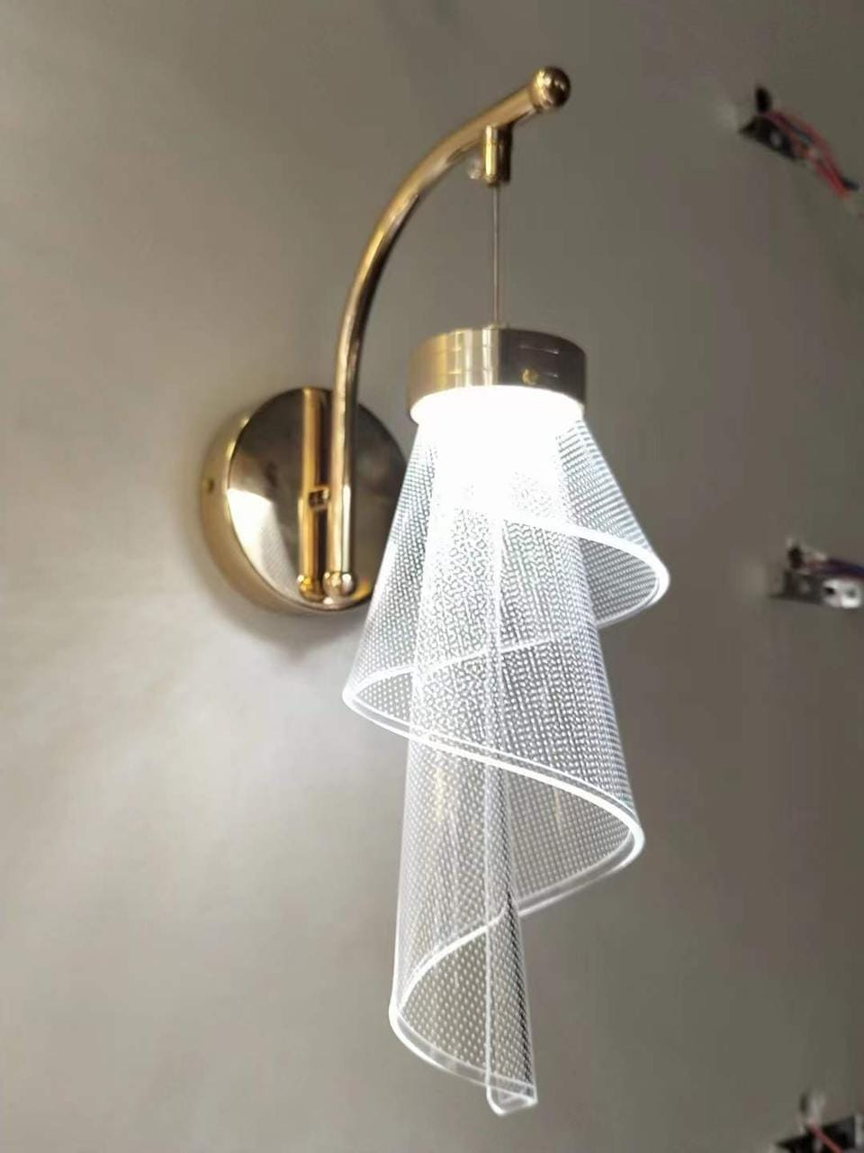 Gold Spiral LED Wall Sconce – 3-Color Modes | Decor Chronicle